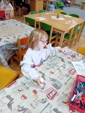 Dozvídáme se zajímavosti o dinosaurech